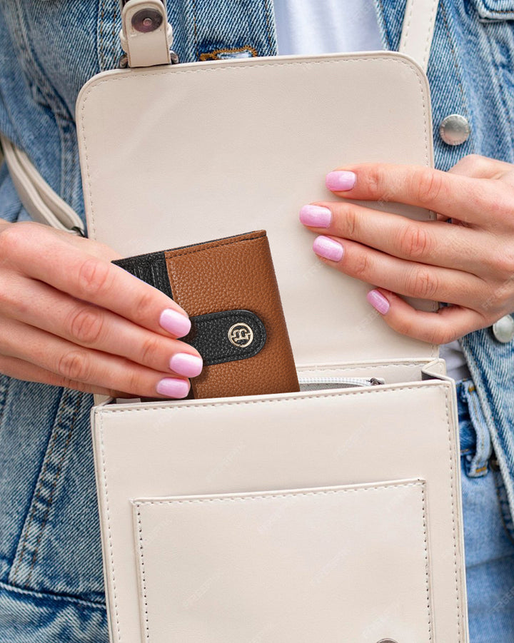 Lomy Slim Bifold Wallet – RFID Card Holder with Double Snap Closure