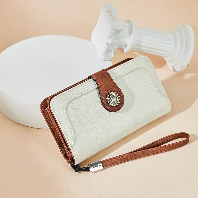 Lomy Sunflower Clasp Large Leather Wristlet Clutch For Women