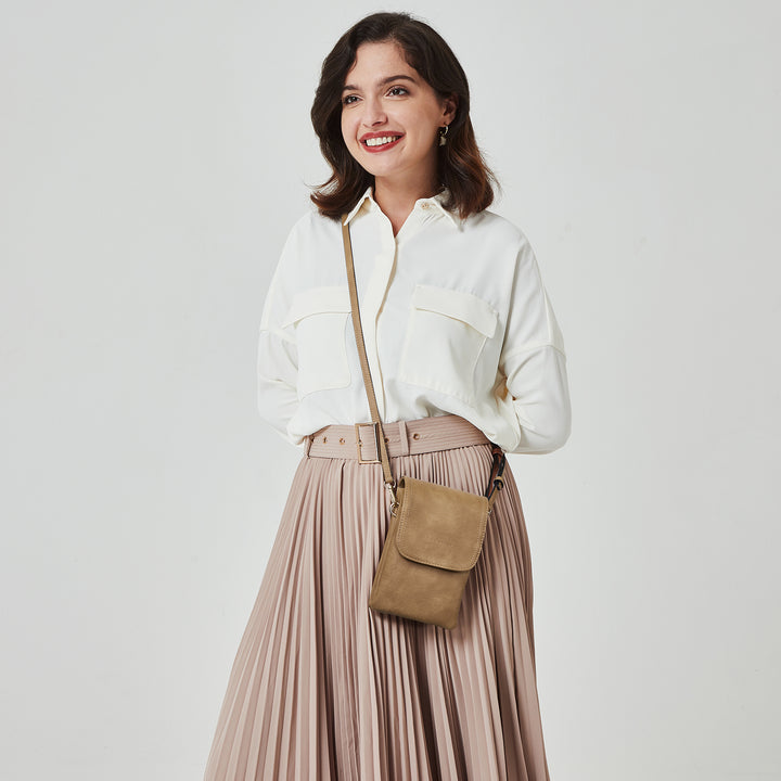 Evelyn Leather Crossbody Phone Wallet For Women —— Boudoir Style