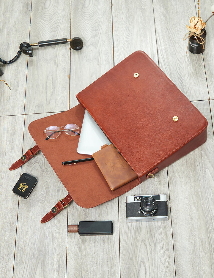 15.6 Inch Italian Leather Men's Briefcase for the Modern Professional