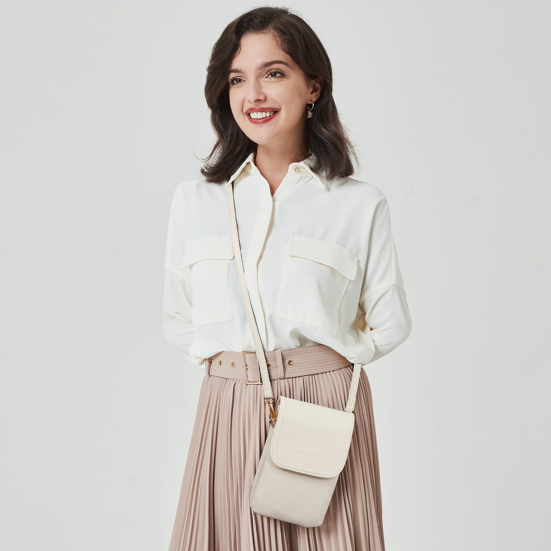 Evelyn Leather Crossbody Phone Wallet For Women —— Boudoir Style